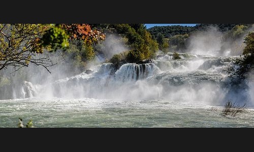 Planzen_Tiere_958_DS1_1771_Tosender Wasserfall